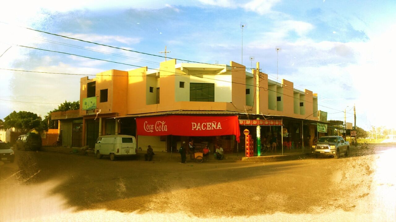 Local comercial en VentaAv. Principal Ciudad Satélite Norte a 1 cuadra de la rotonda 1 dormitorios 17 baños 1 parqueos Foto 1