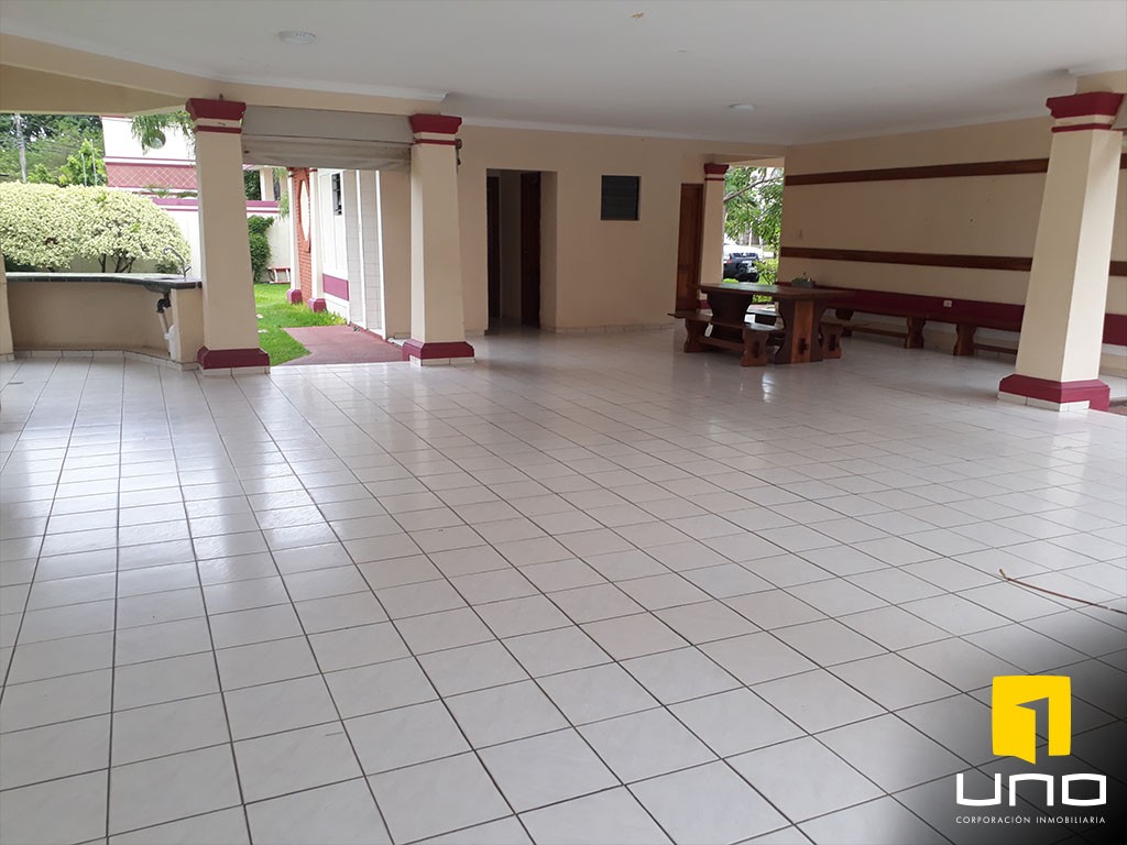 En Alquiler a $us 700 Foto 16