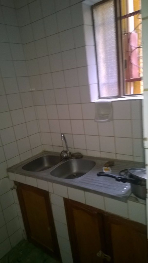 Departamento en VentaZona San Pedro a Cuadra y media de la Plaza Israel 3 dormitorios 1 baños  Foto 5