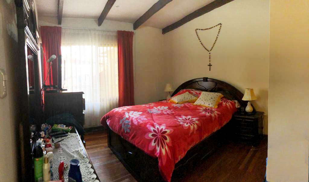 Casa en Cala Cala en Cochabamba 5 dormitorios 3 baños 2 parqueos Foto 17