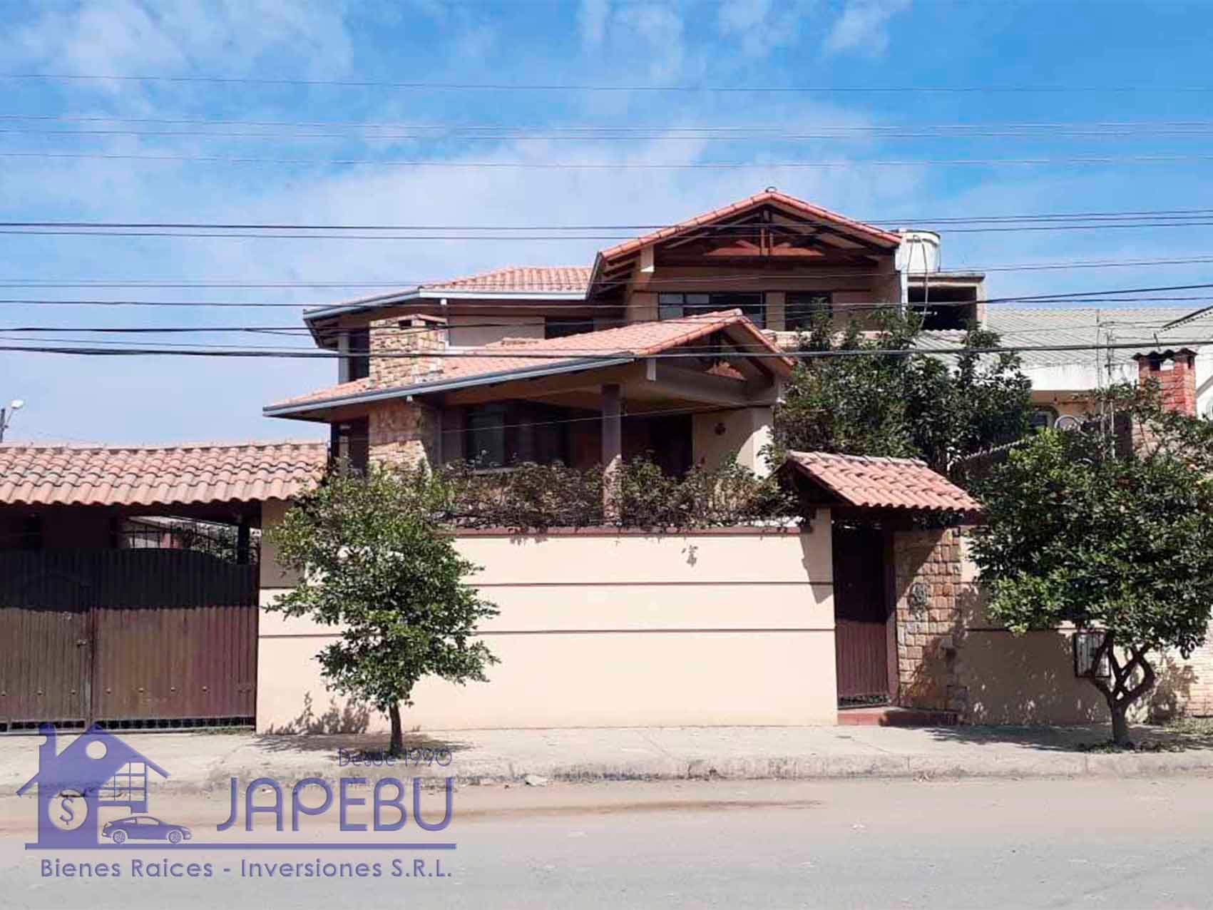 Casa en VentaZona Oeste, La Chimba, inmediaciones parque Mariscal Santa Cruz Foto 1