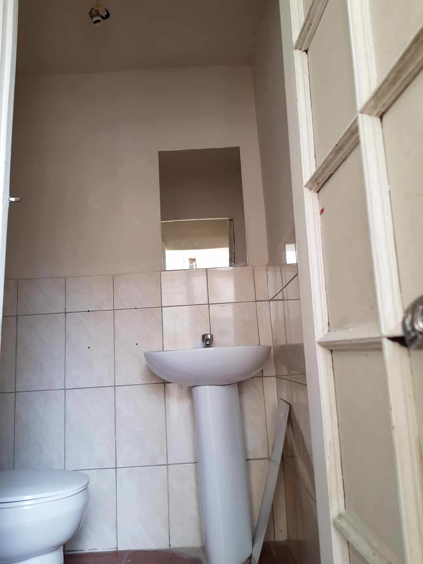 Oficina en AlquilerCentro, Socabaya una cuadra Plaza Murillo Foto 8