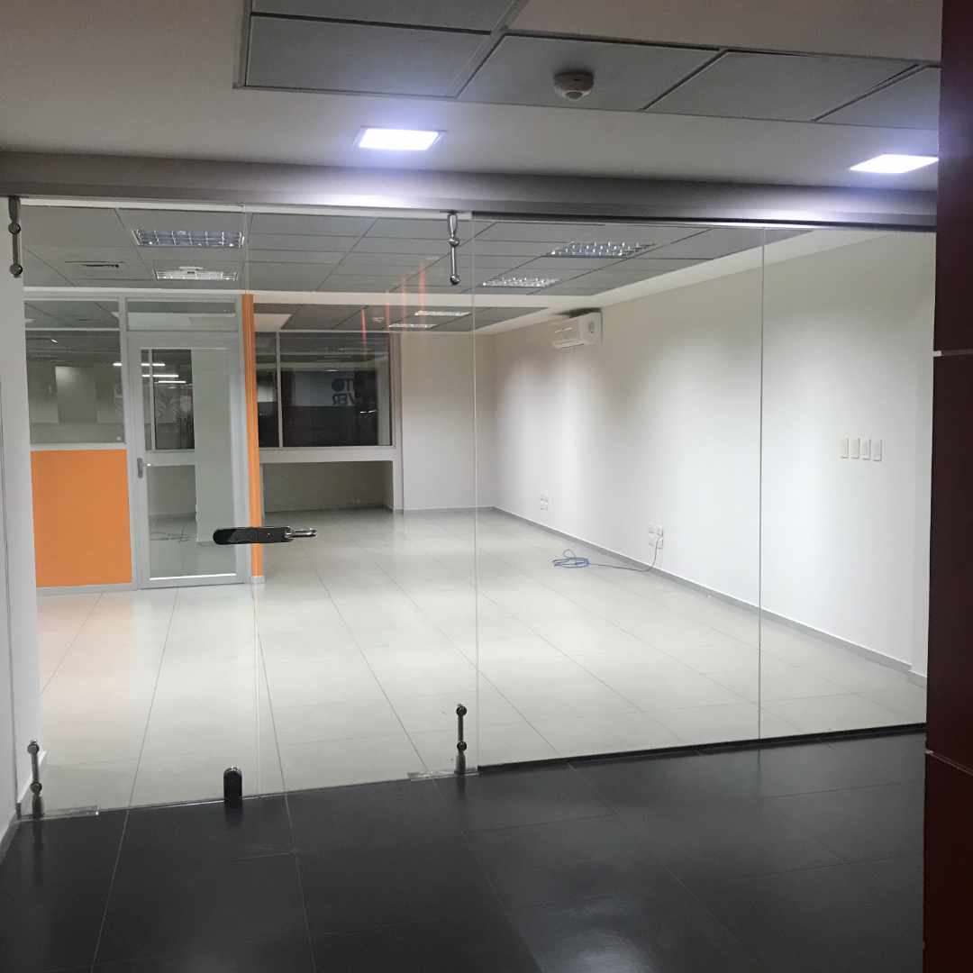 Oficina ★¿Está Buscando más Prestigio para su Empresa? ★ Esta oficina en la Torre Dúo, es la solución. Foto 2