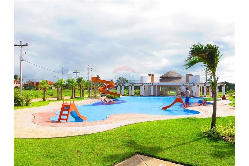 Casa en Urubó en Santa Cruz de la Sierra 5 dormitorios 5 baños 3 parqueos Foto 19