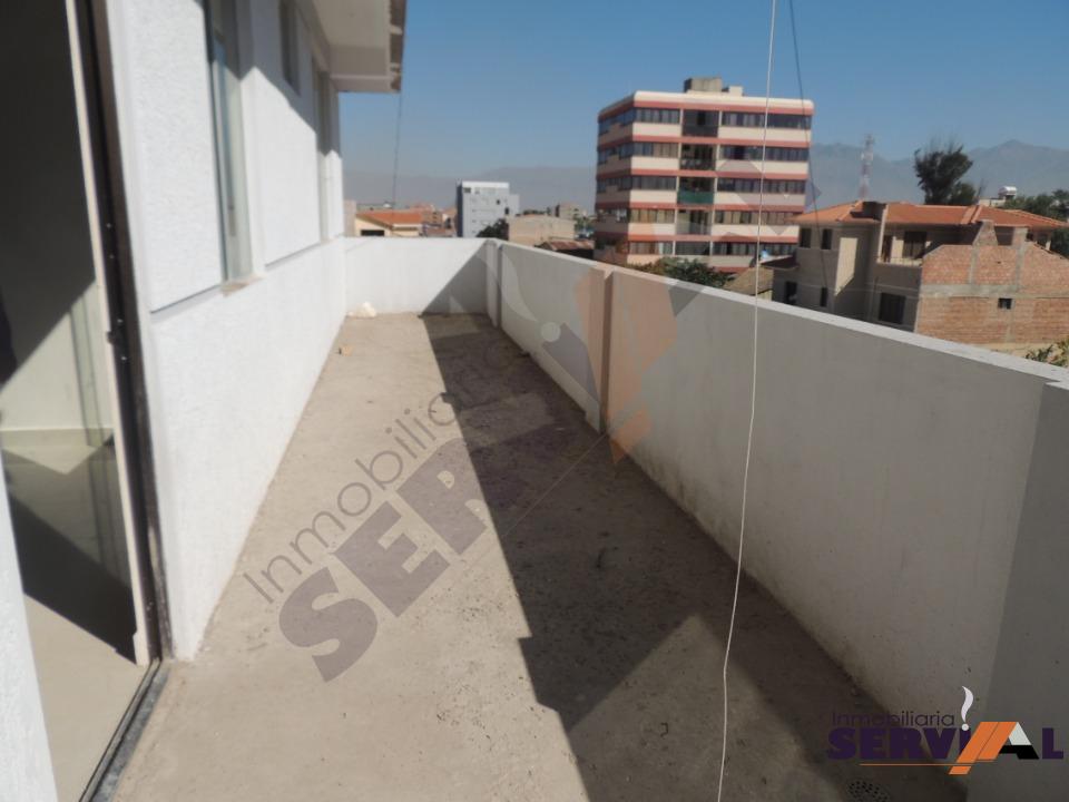 Departamento en Sudoeste en Cochabamba 3 dormitorios 2 baños 1 parqueos Foto 1