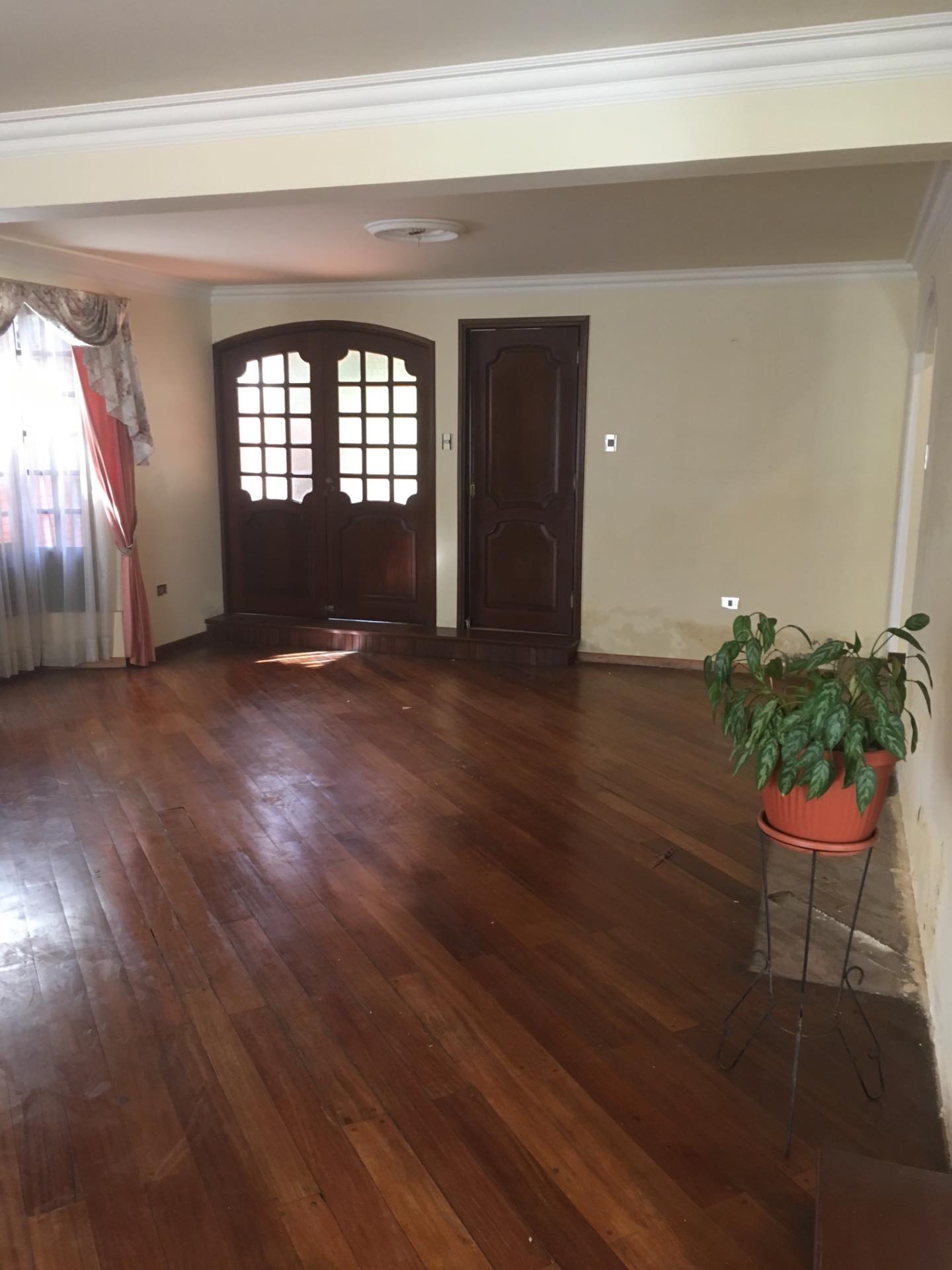 Casa en VentaAv. Villarroel y aniceto padilla 6 dormitorios 5 baños 3 parqueos Foto 19