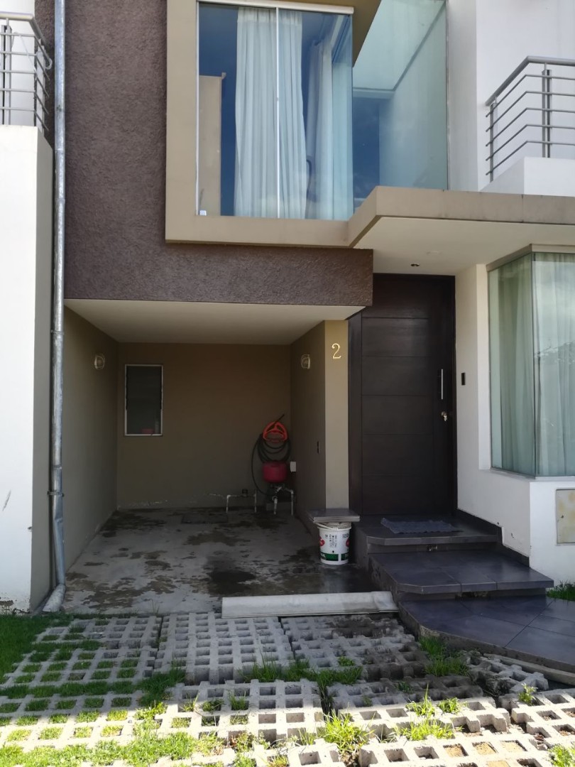 Casa en VentaDueño vende casa en Condominio 