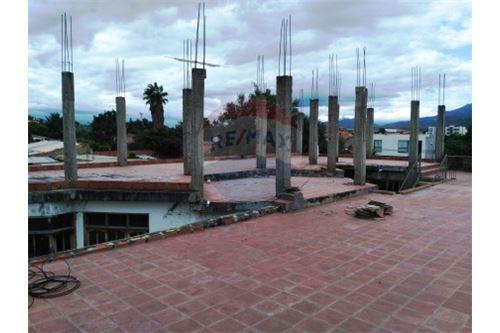 Casa en San Jorge en Tarija 20 dormitorios 4 baños 1 parqueos Foto 4