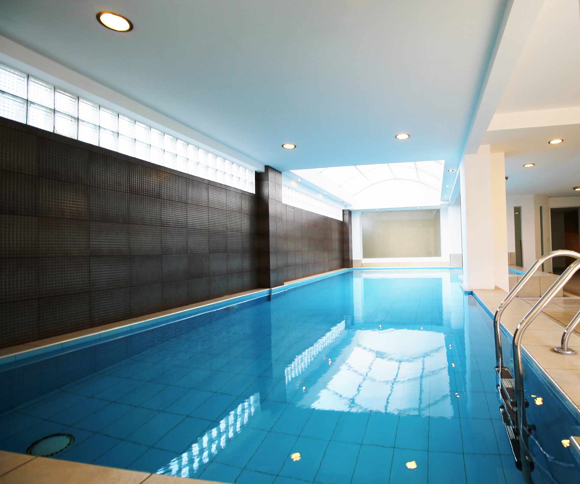 Departamento en AlquilerEdificio Elvira de Mendoza, Calle Elvira de Mendoza casi Av Las Americas 2 dormitorios 2 baños  Foto 12