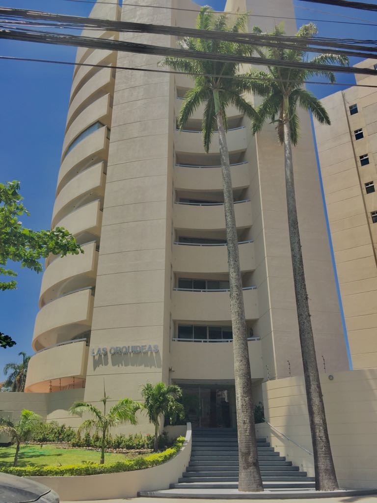 Departamento Condominio Las Orquideas Calle Enrique Finot  entre 2do y 3er Anillo ( Paralela a la Av. Santa Martin) Foto 11