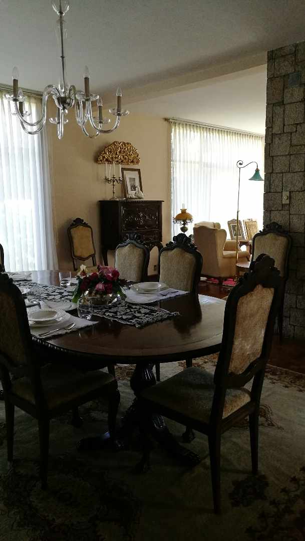 Casa en Calacoto en La Paz 4 dormitorios 4 baños 3 parqueos Foto 6