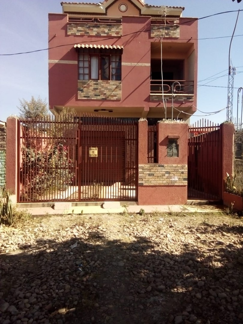 Casa Cochabamba -VInto Foto 1