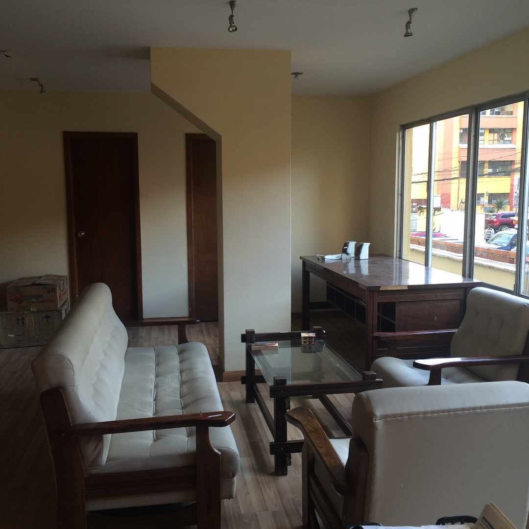 Oficina en Sopocachi en La Paz 1 dormitorios 1 baños  Foto 1