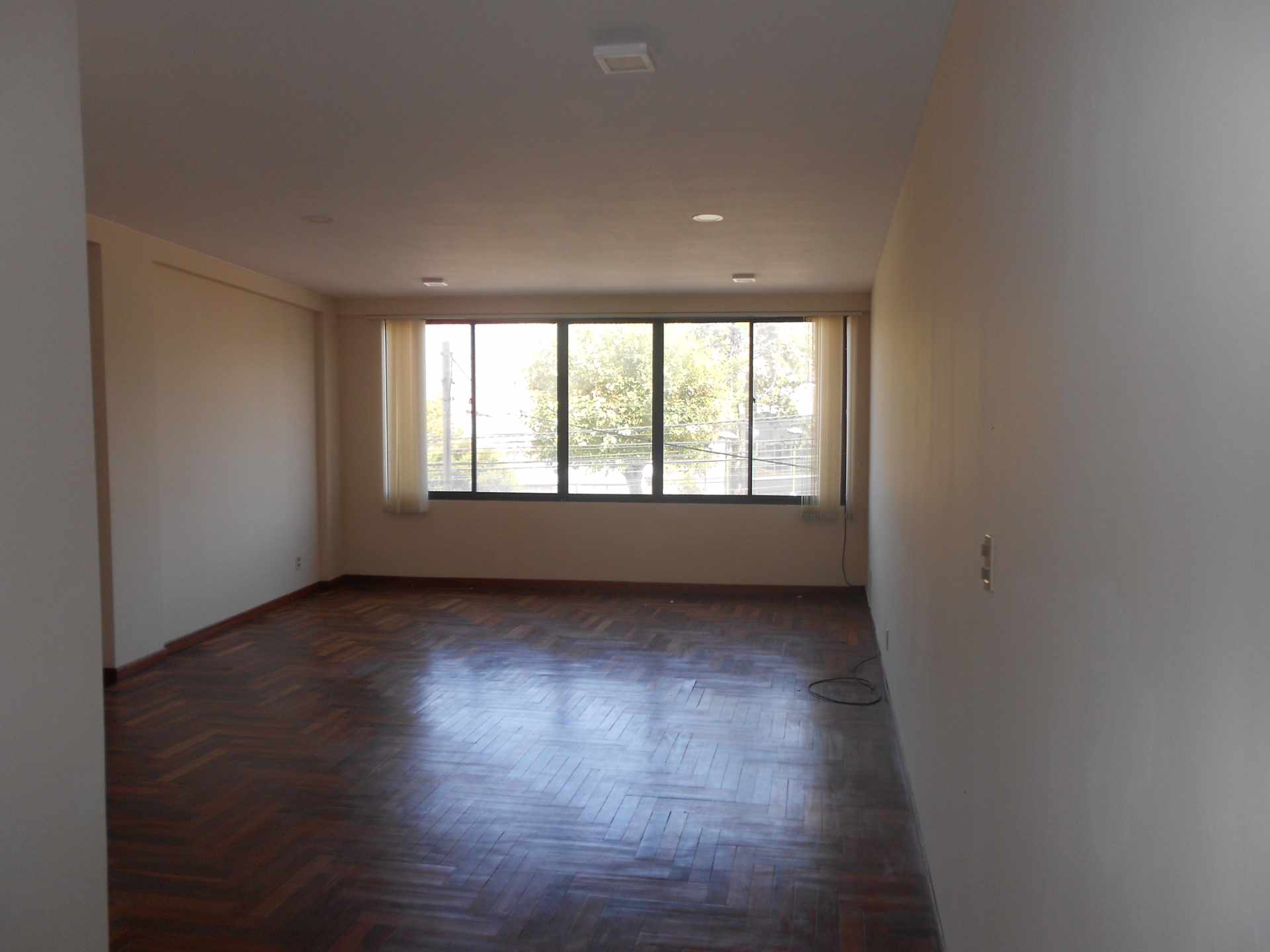 Oficina en San Miguel en La Paz 2 dormitorios 1 baños  Foto 7