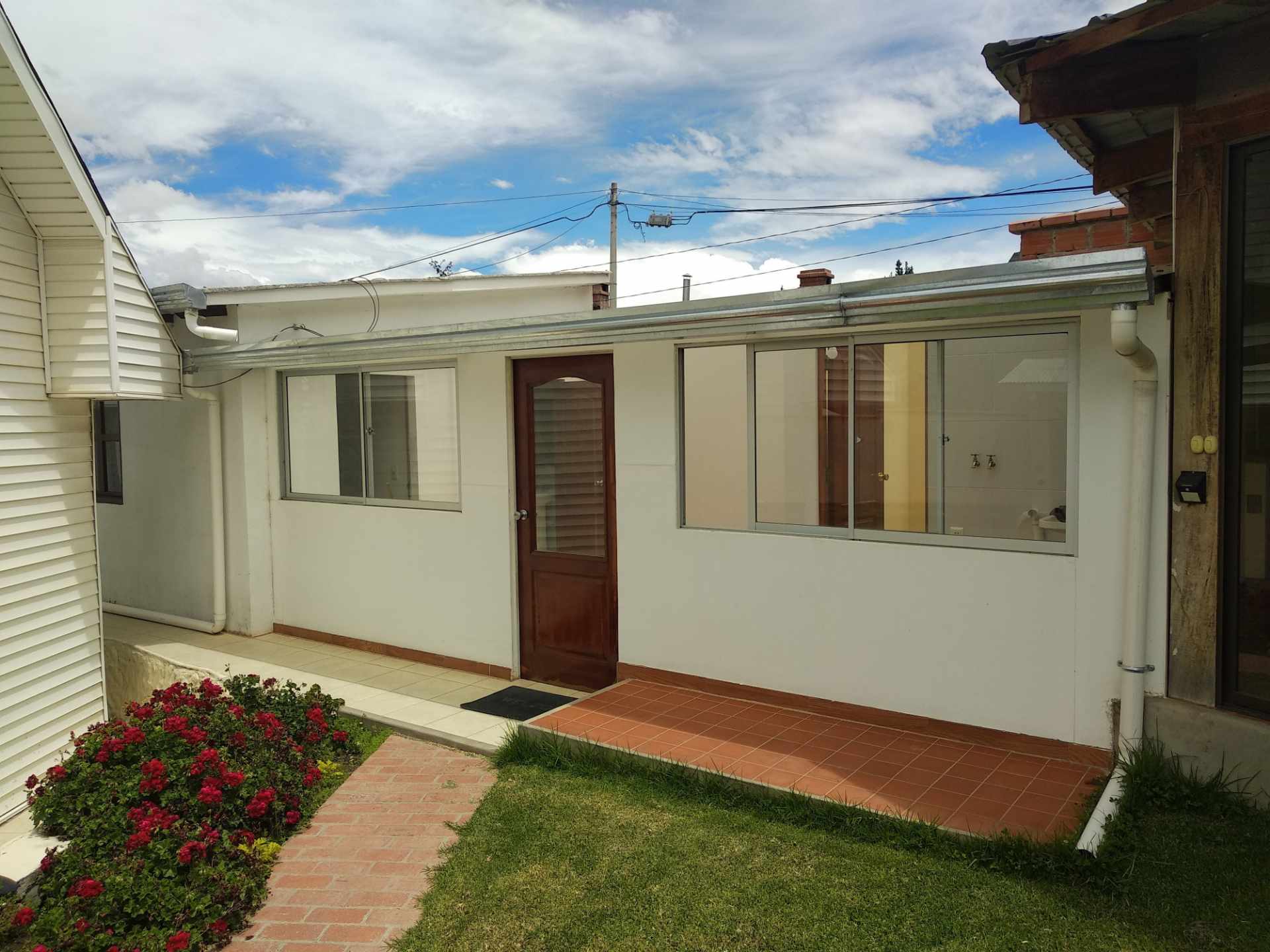 Casa en Mecapaca en La Paz 4 dormitorios 3 baños 6 parqueos Foto 5