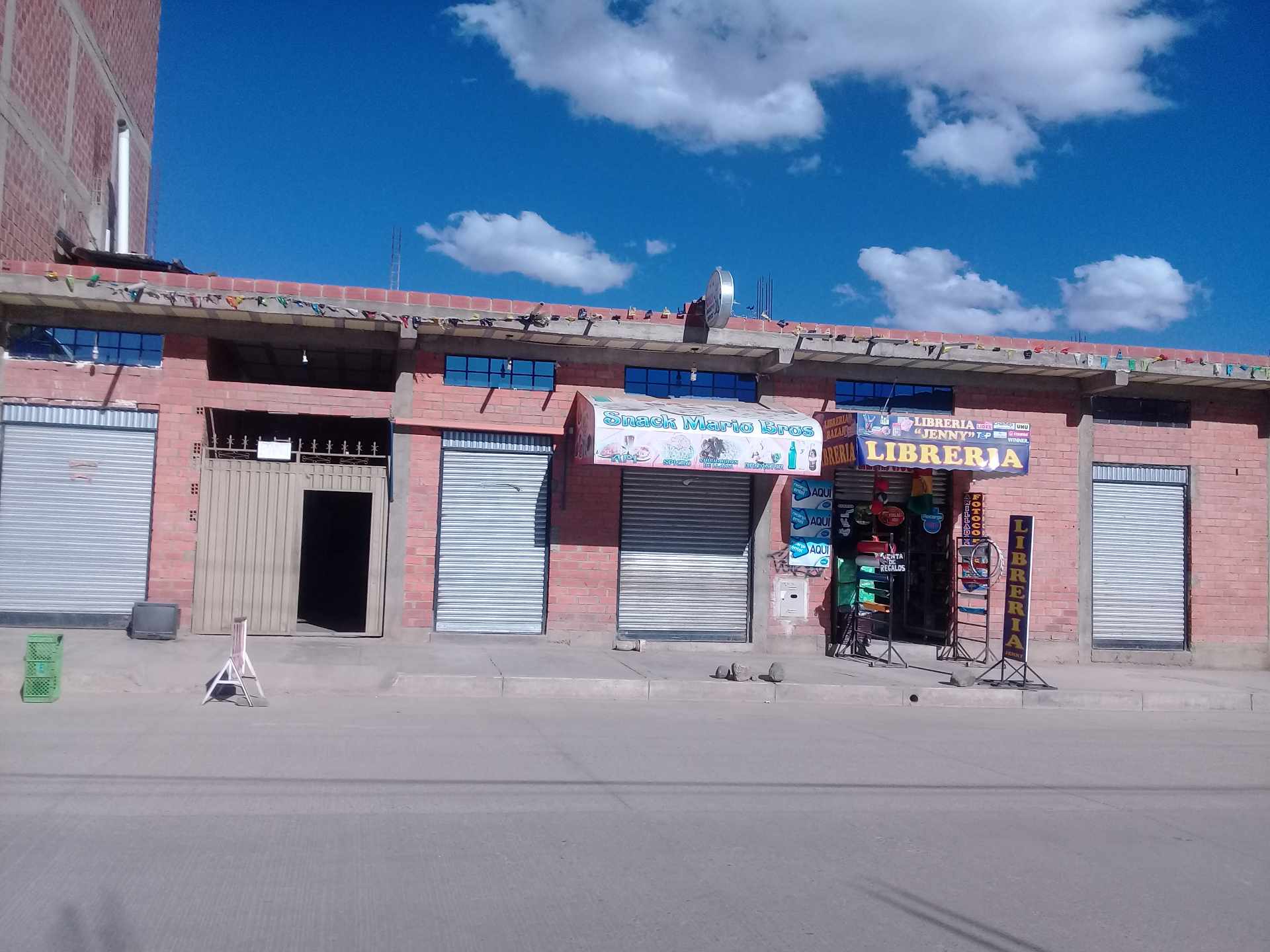 Casa en VentaFinal Av. Cochabamba Zona Los Pocitos Foto 1