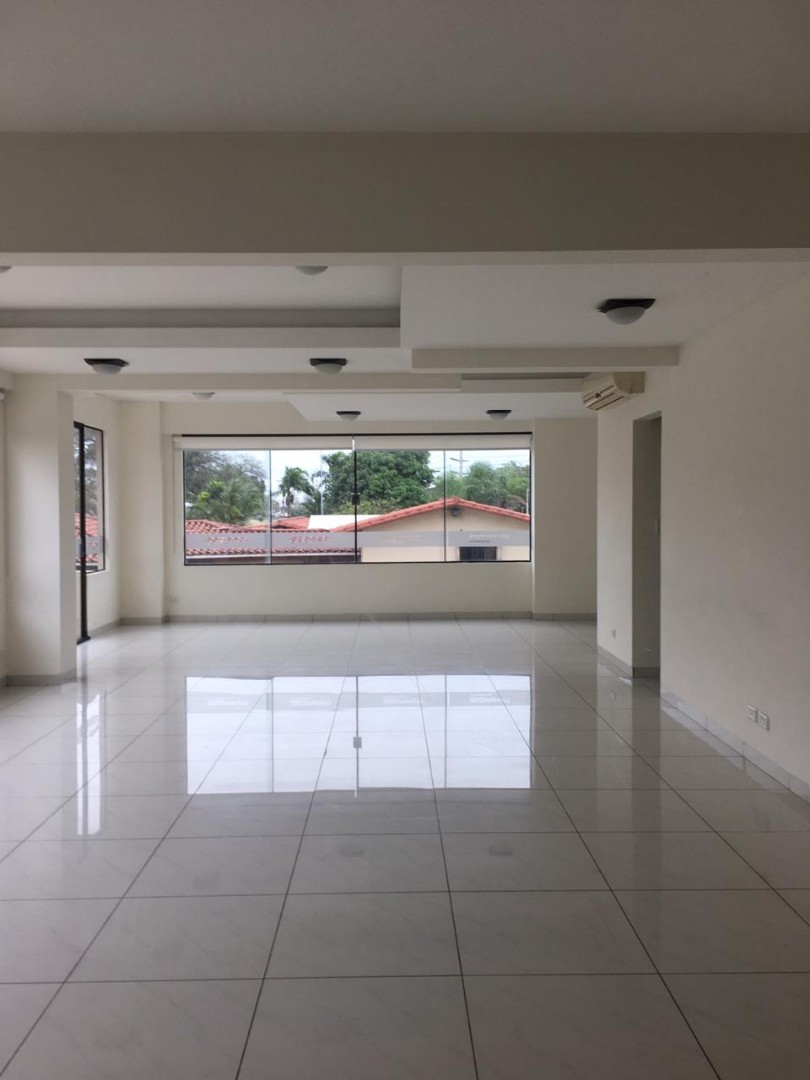 En Venta a $us 140,000 Foto 13