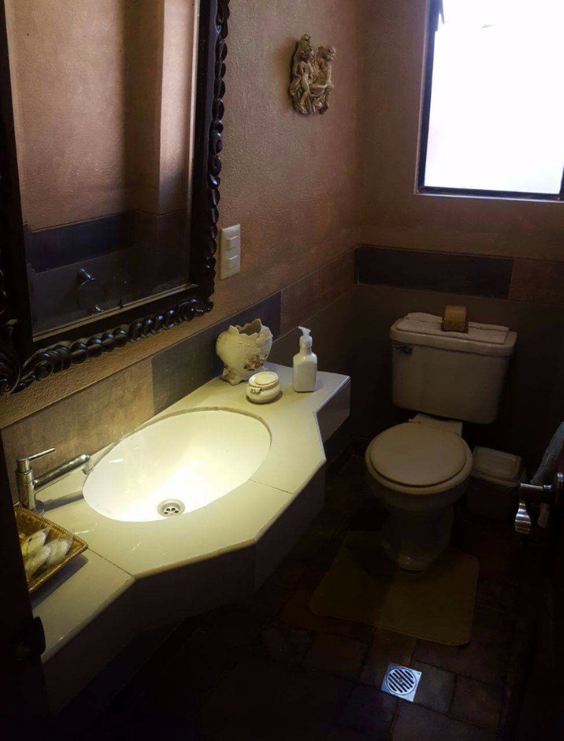 Casa en Seguencoma en La Paz 5 dormitorios 4 baños 2 parqueos Foto 18