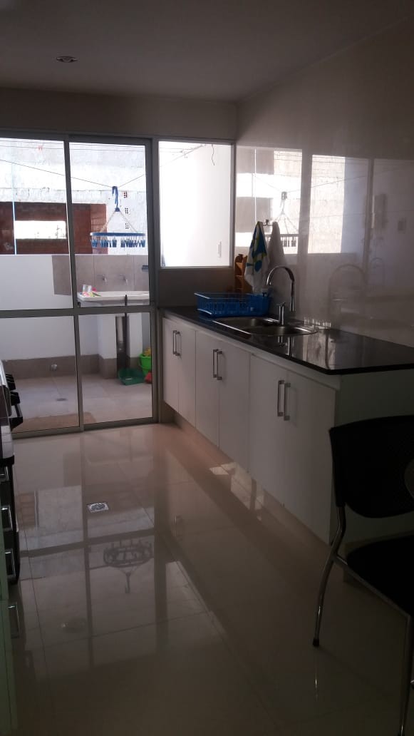 Departamento en Calacoto en La Paz 3 dormitorios 3 baños 1 parqueos Foto 4