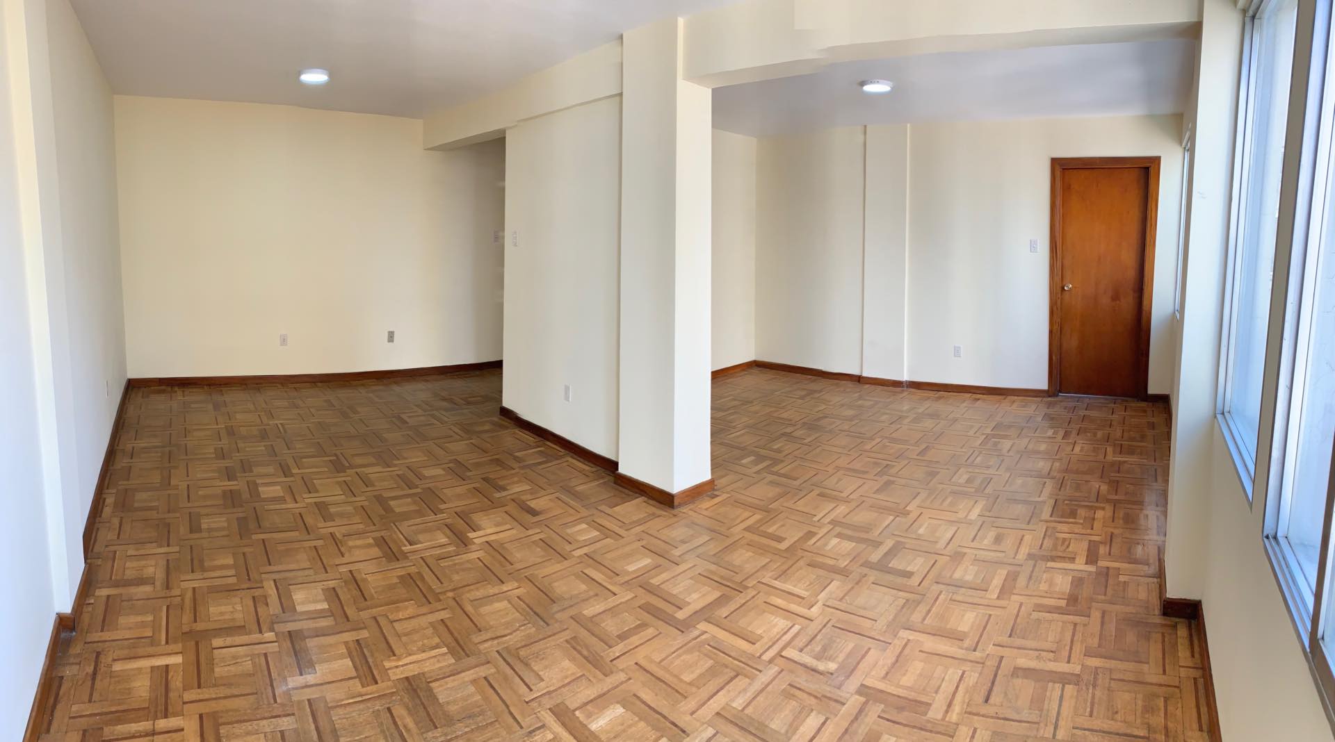 Departamento C. 20 de octubre esquina Aspiazu Edificio Europa Foto 5