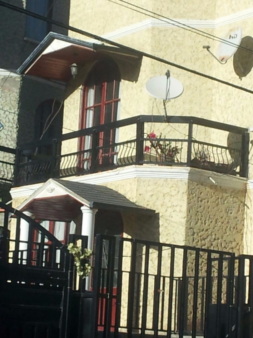 Casa en VentaAv. El Vergel Nº 1311, esquina Calle 3, Irpavi Bajo Foto 2