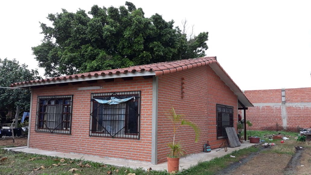 Casa en Venta7mo Anillo Santos Du Mont y 8vo anillo Barrio Hidalgo Cerca del Mercado Max Fernandez  5 dormitorios 2 baños  Foto 2
