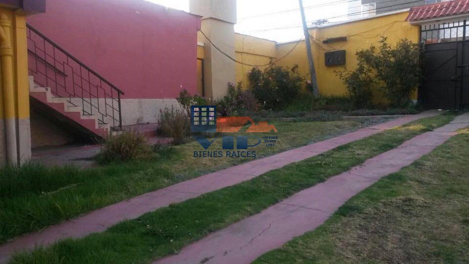 Terreno en Cota Cota en La Paz    Foto 1