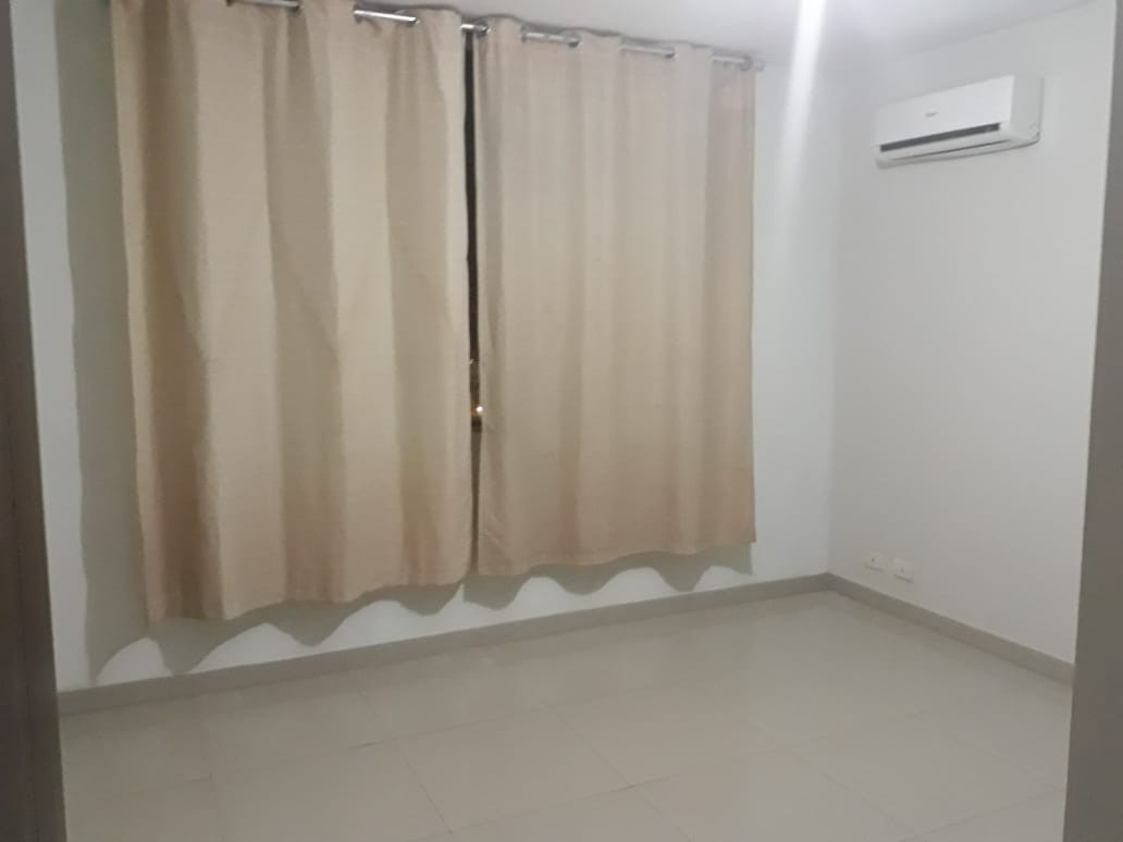 Departamento en AlquilerC/Gualberto Villarroel # 180 - Edificio Torre Meridian Foto 4