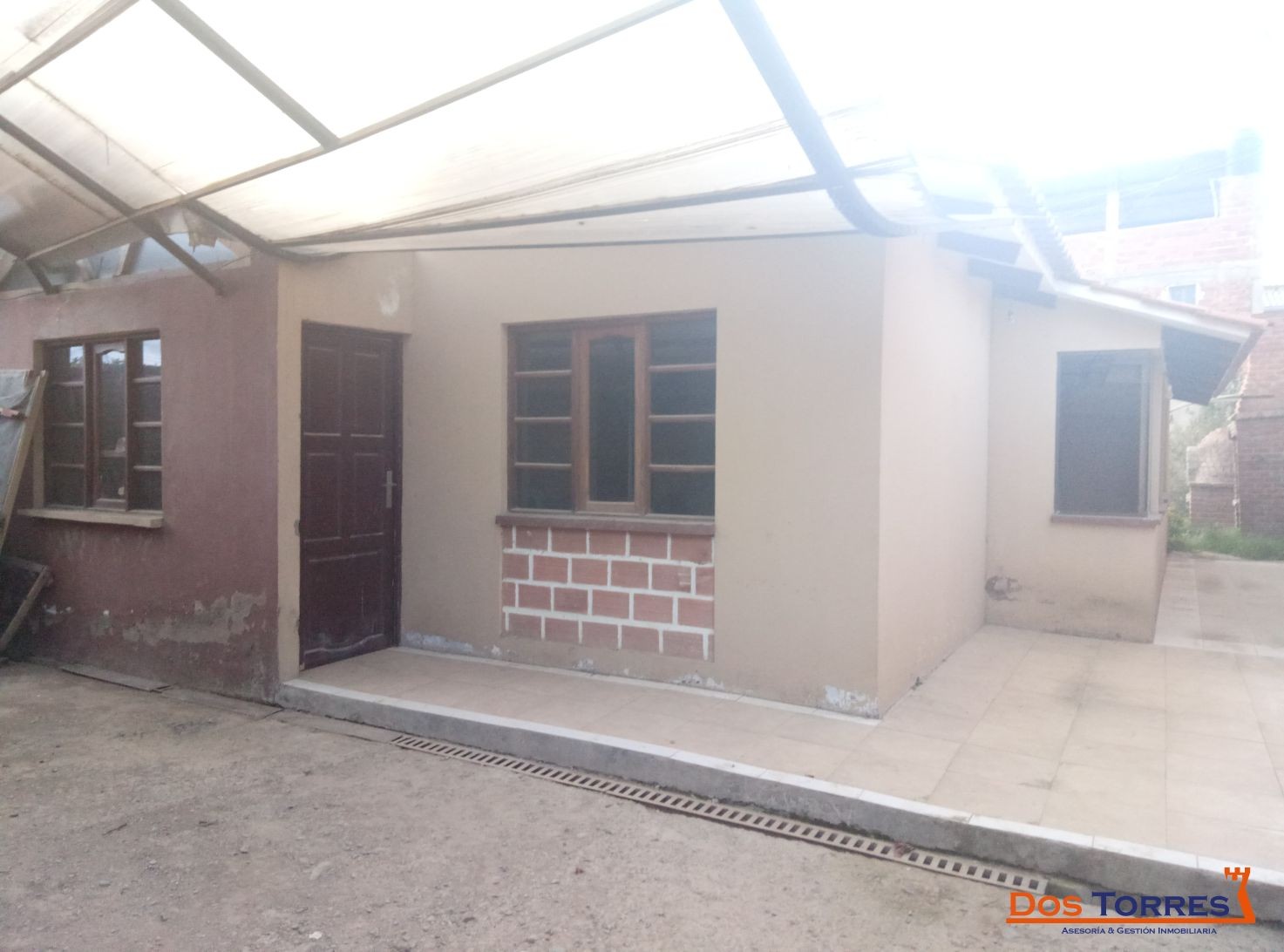 Casa en Venta95.000 $ Casa en Sumumpaya Sud con 3 dormitorios Garaje y patio - Ref. 01590 3 dormitorios 2 baños 2 parqueos Foto 1