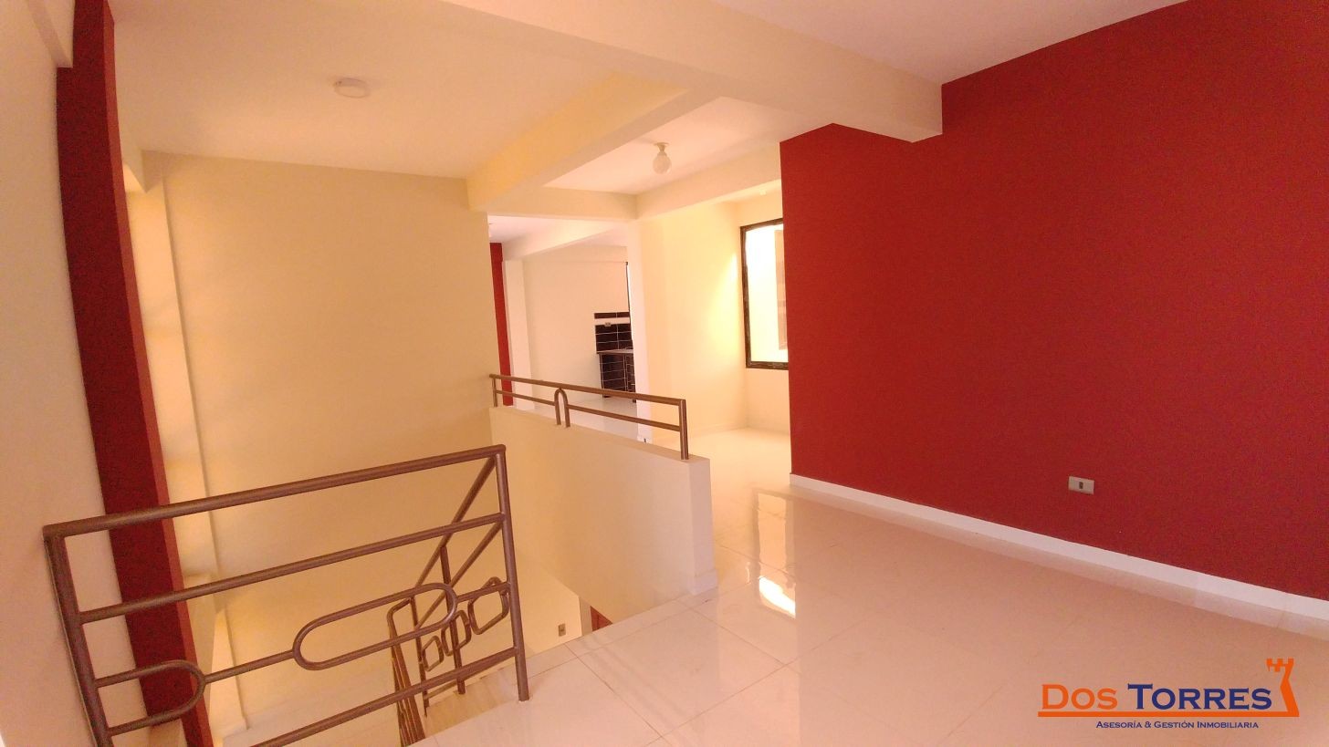 Casa en Venta185.000 $ Casa Nueva en Venta final Beijing de 3 plantas - Ref. 01631 6 dormitorios 6 baños 2 parqueos Foto 3