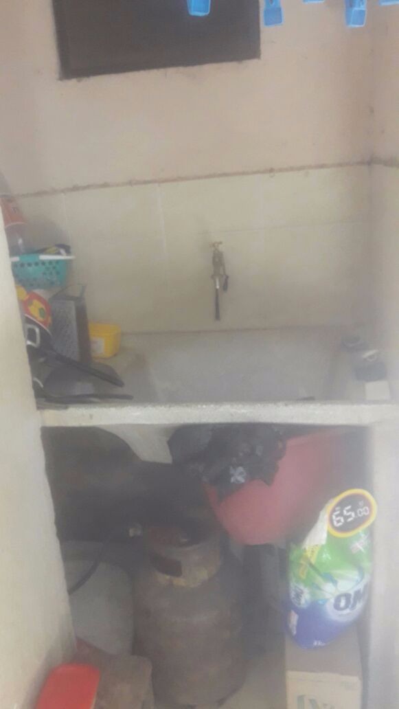 Casa en Anticrético 3 dormitorios 2 baños 2 parqueos Foto 9