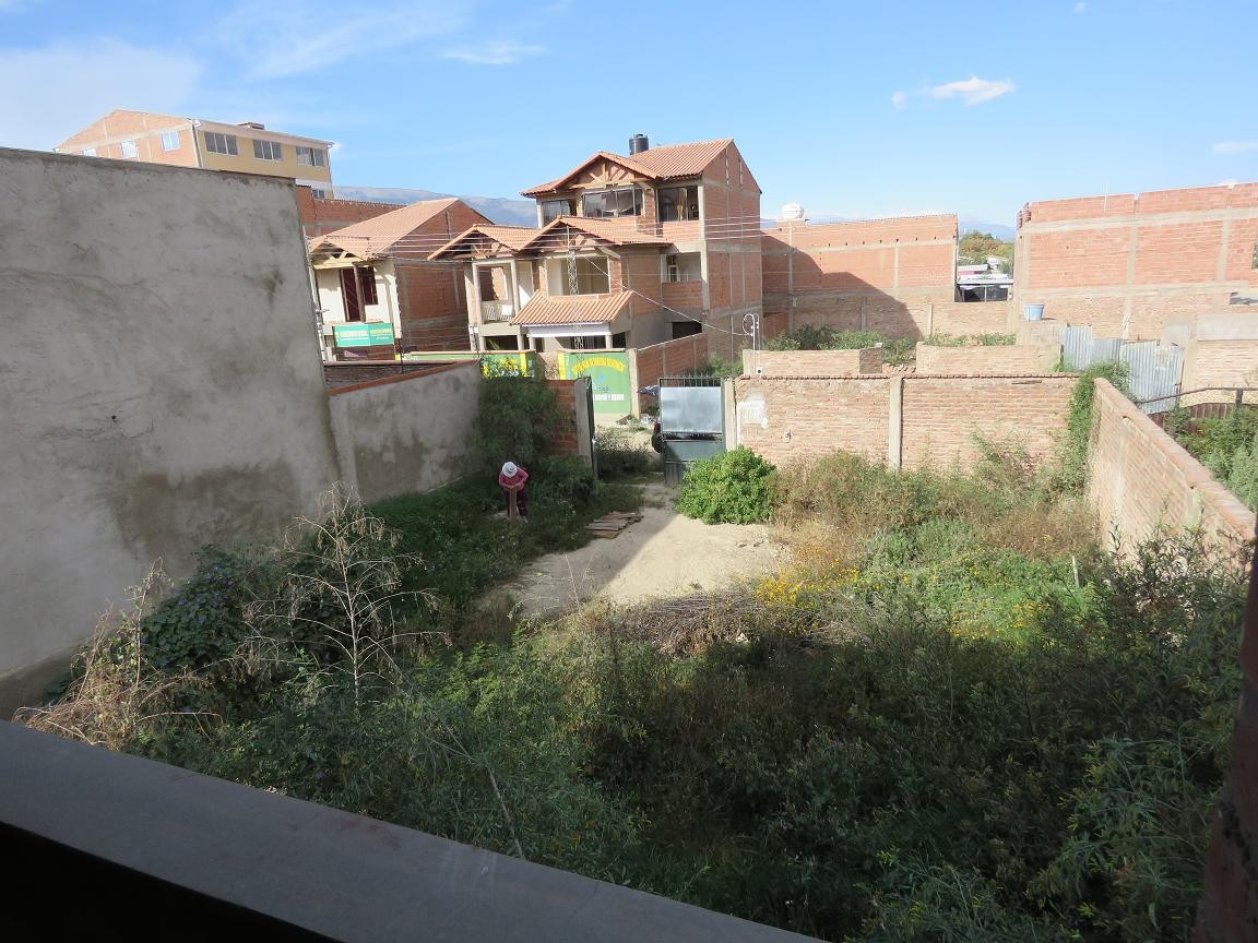 Casa en Coña Coña en Cochabamba 3 dormitorios 2 baños 4 parqueos Foto 10