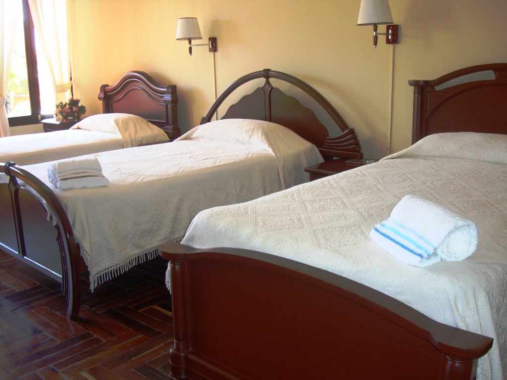 Local comercial Hotel de 4 estrellas de categoría
 en funcionamiento en
la ciudad de Tarija Foto 38