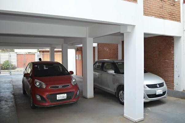 Departamento Condominio Obelisco - Calle Santiago paralela a Charcas, antes del 2do anillo.
IDEAL PARA MATRIMONIO JOVEN.  Foto 6