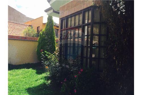 Casa en Koani en La Paz 13 dormitorios 3 baños 4 parqueos Foto 4
