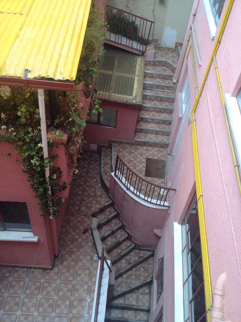 Departamento  calle Manuel Estensoro y Suipacha a una cuadra y media de la (felcc o identificación) Foto 14