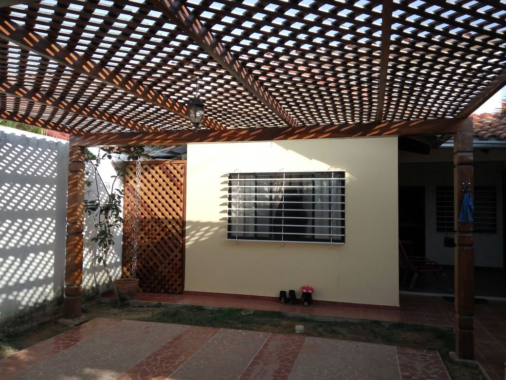 Casa en VentaUrbanización Palma Real entre 6to.
y 7mo. anillo (Zona Sur) Foto 7