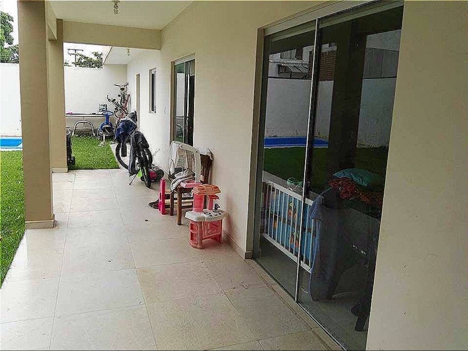 Casa en Carretera Norte en Santa Cruz de la Sierra 4 dormitorios 4 baños 3 parqueos Foto 5