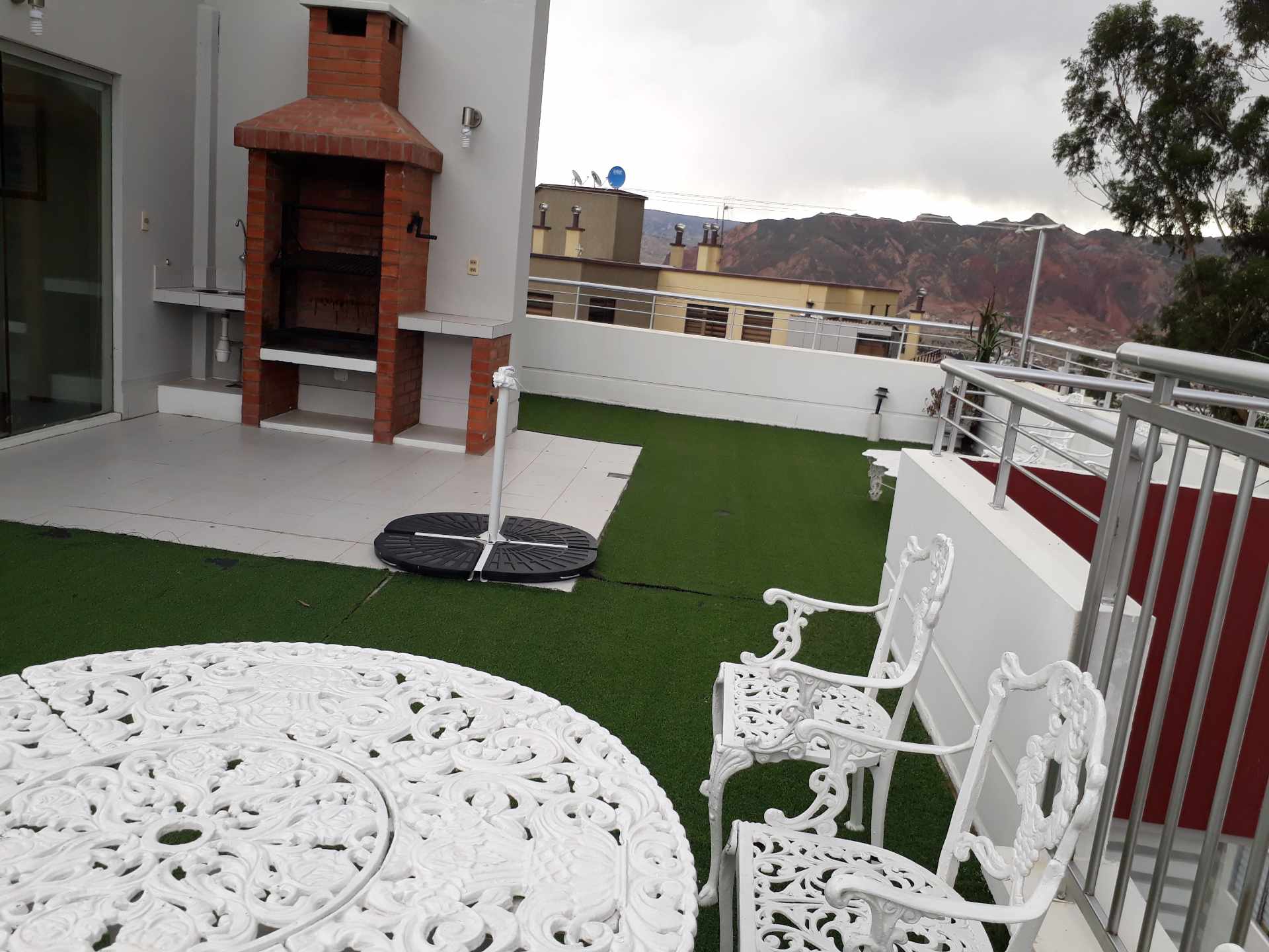 Departamento en Calacoto en La Paz  6 baños 1 parqueos Foto 5