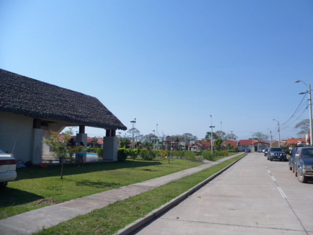 En Alquiler a $us 700 Foto 3