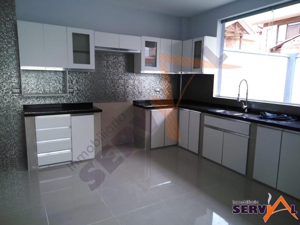 Casa CASA DE TRES PLANTAS ESTILO MINIMALISTA A ESTRENAR   INMEDIACIONES AV. D´ORBIGNY Y AV. THUNUPA Foto 7