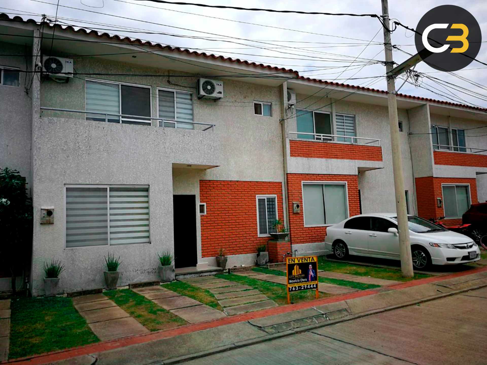 Casa en VentaZona Norte 8vo  anillo 4 dormitorios 3 baños 2 parqueos Foto 11