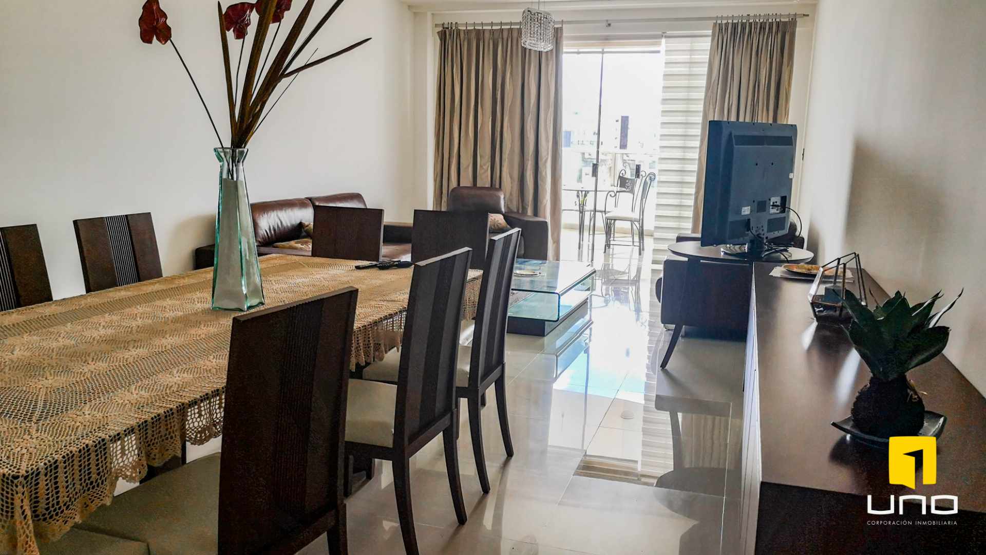 Departamento en VentaVENDO O PERMUTO POR CASA  3 dormitorios 4 baños 2 parqueos Foto 6