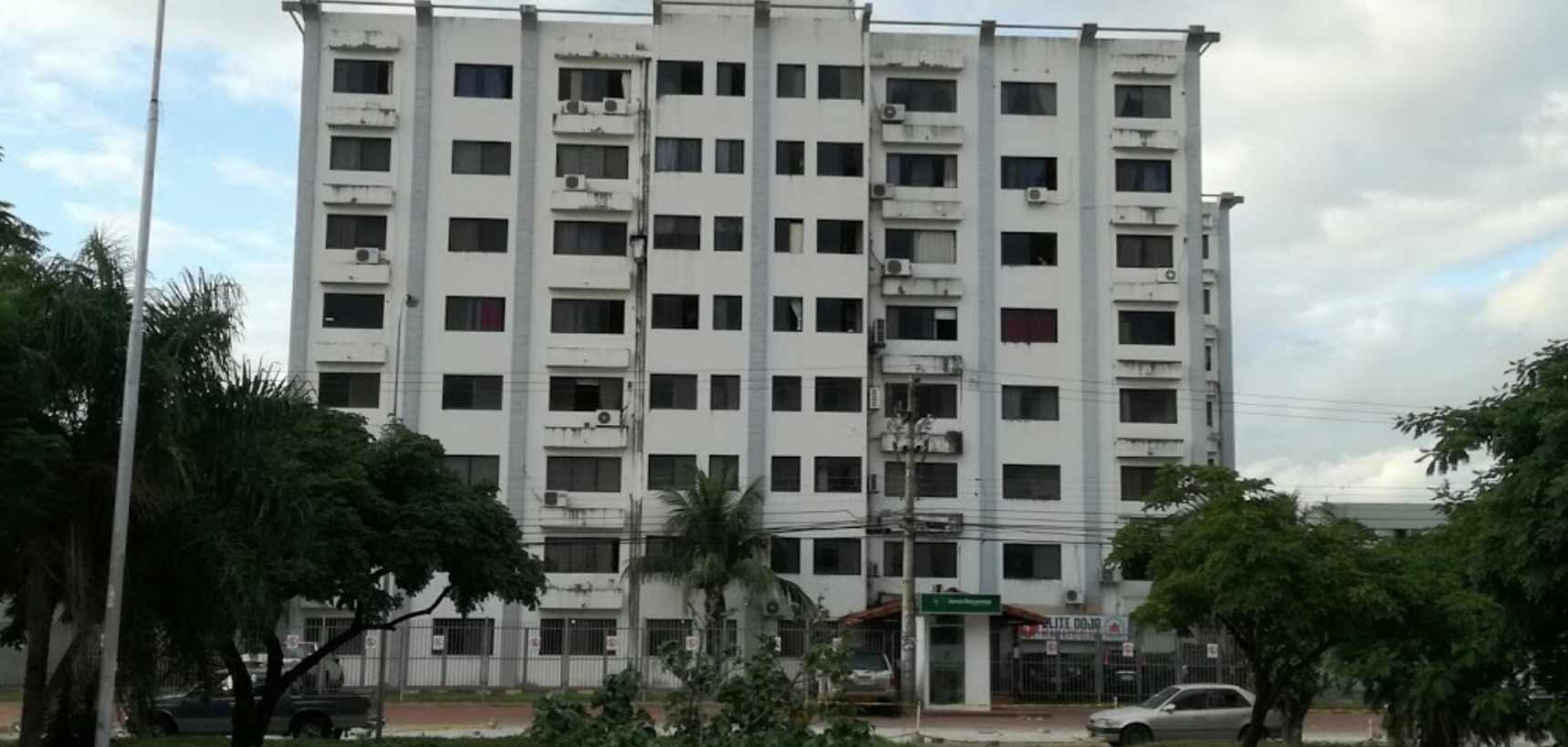 Departamento en AnticréticoCondominio Limco II, 4° anillo entre Alemania y Beni 3 dormitorios 2 baños 1 parqueos Foto 1