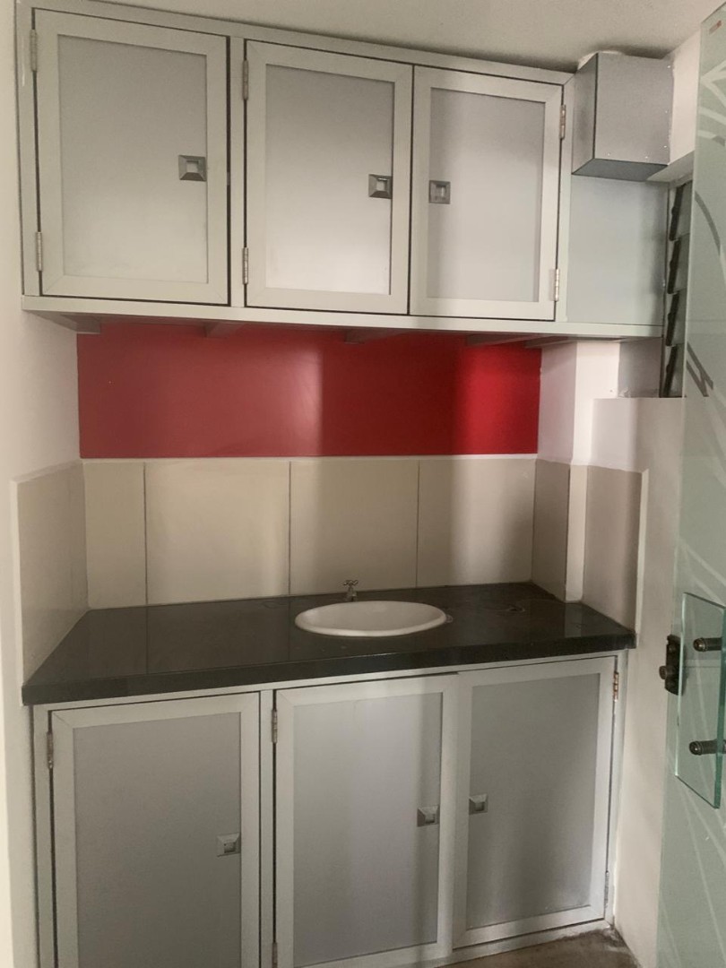 Galpón en AlquilerPROPIEDAD COMERCIAL EN ALQUILER 4TO ANILLO Y RADIAL 27 Foto 11