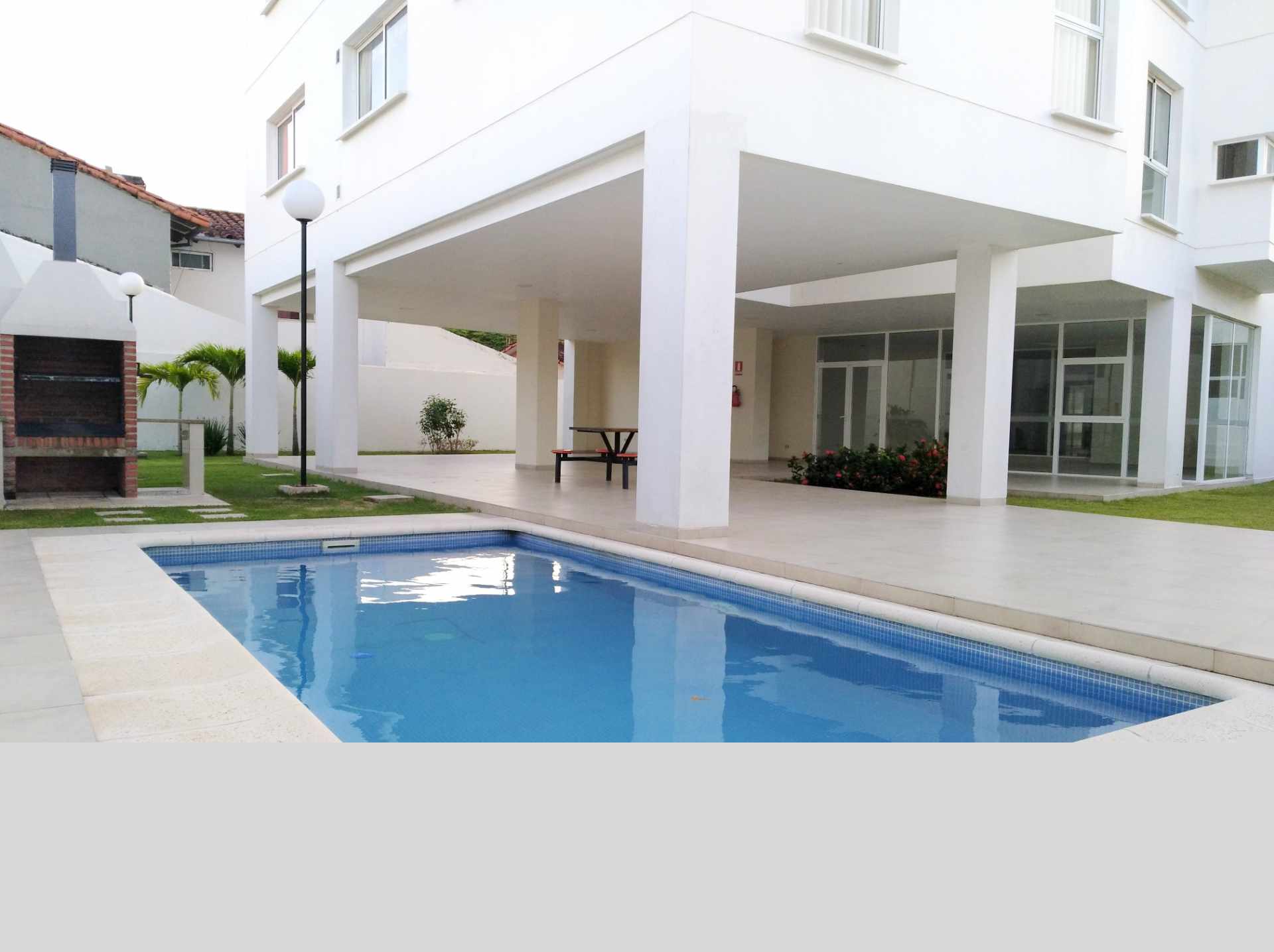 Departamento Av. Busch Casi 2do Anillo. Condominio Águilas Foto 8