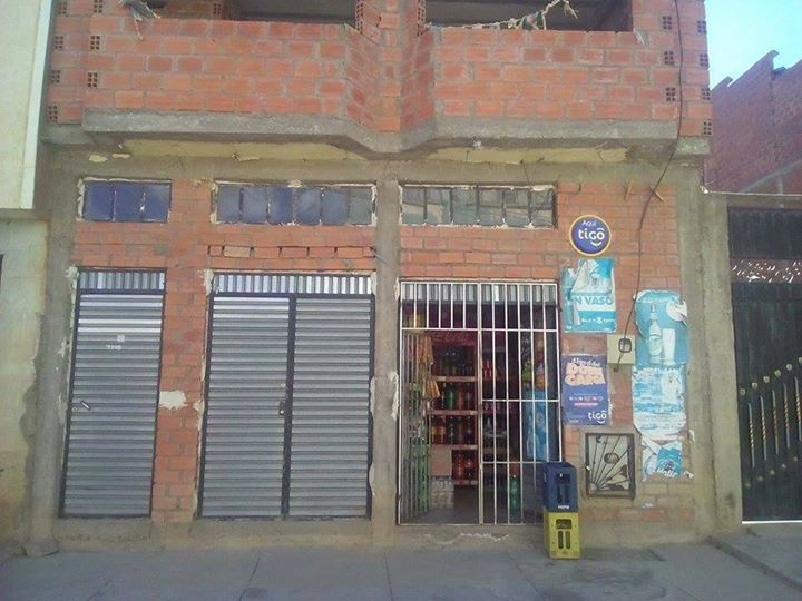 Casa en VentaAlto lima primera sección, calle boquerón, numero de 7140  cerca de la plaza Germán buch o ballivian de el alto. Foto 1