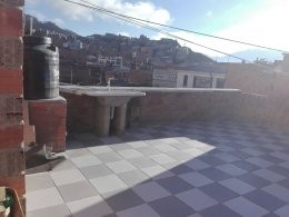 Casa en Pampahasi en La Paz 7 dormitorios 5 baños  Foto 8