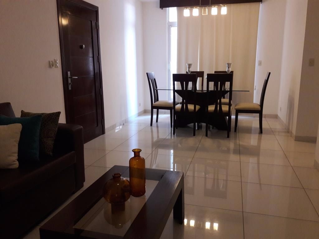 Departamento en AlquilerCONDOMINIO SOLARIS - AV. ALEMANA 5to anillo 2 dormitorios 2 baños 1 parqueos Foto 2