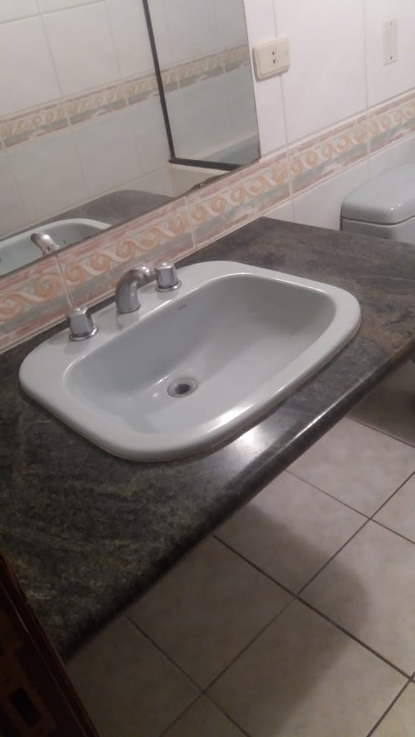 Casa ALQUILO CASA DE 2 PLANTAS, $US 700, DENTRO DE CONDOMINIO, ZONA NORTE 7MO ANILLO Foto 9